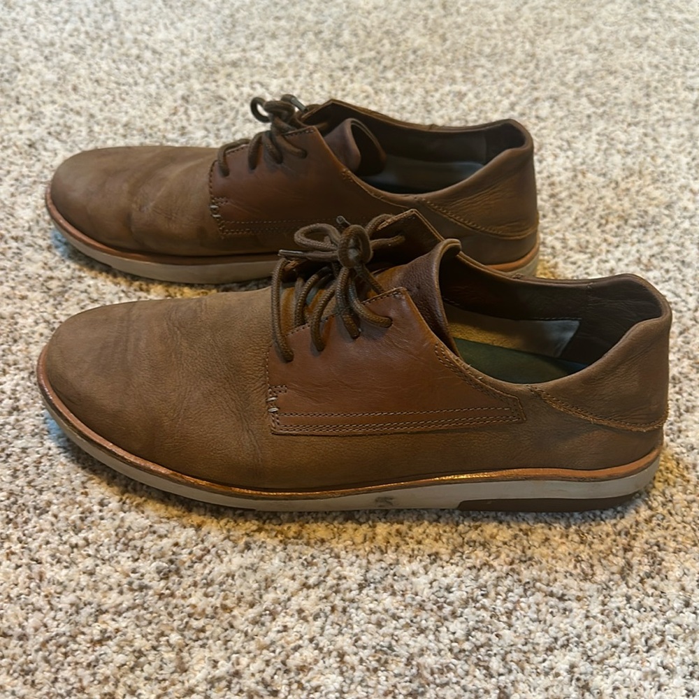 Olukai Kalia Li Sneaker